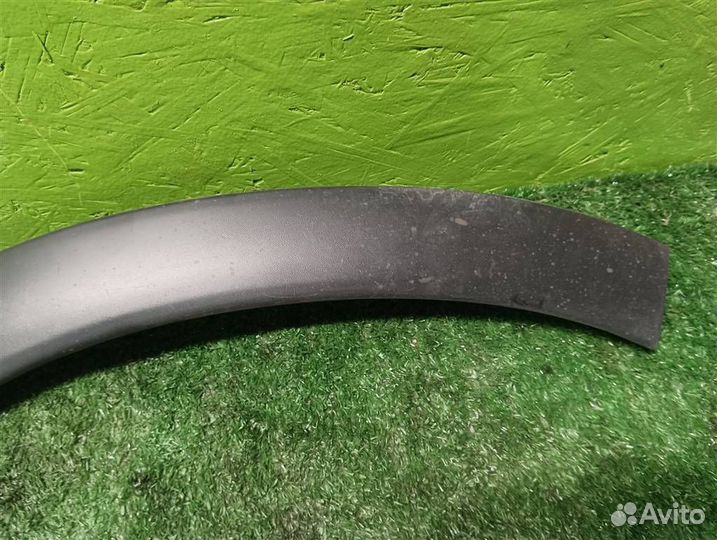 Молдинг крыла заднего правого Opel Zafira A 2004