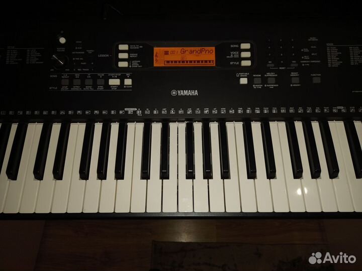 Синтезатор yamaha psr ew 300