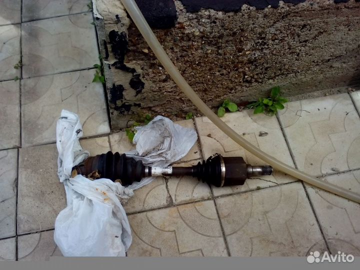 Привод левый Ленд Ровер Дискавери