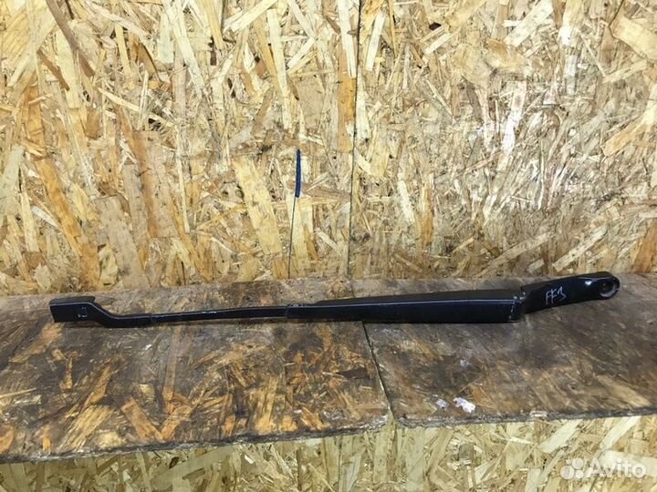 Поводок стеклоочистителя передний левый Opel Astra