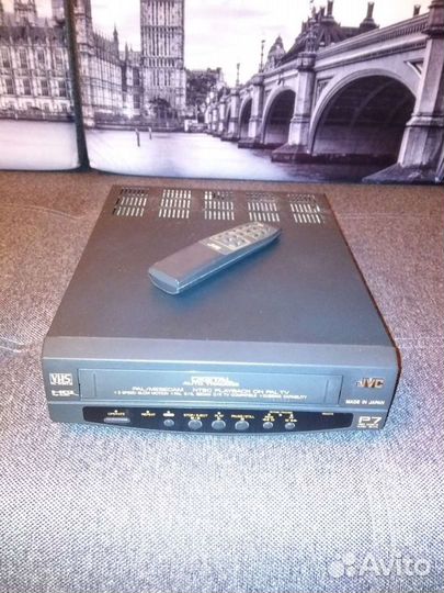 Видеоплеер JVC HR-P7A