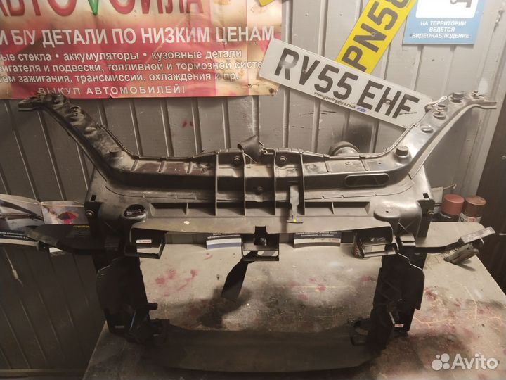 Передняя панель (телевизор) Ford Fiesta MK5