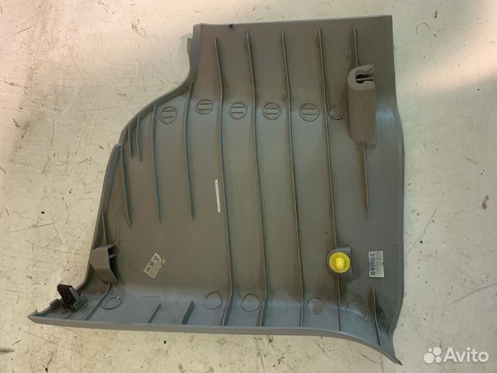 SsangYong Kyron Обшивка стойки задняя