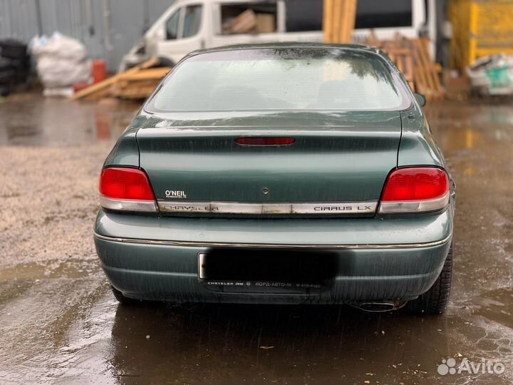 В разборе Крайслер Циррус