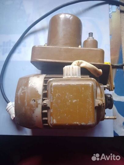 Электродвигатель 220в