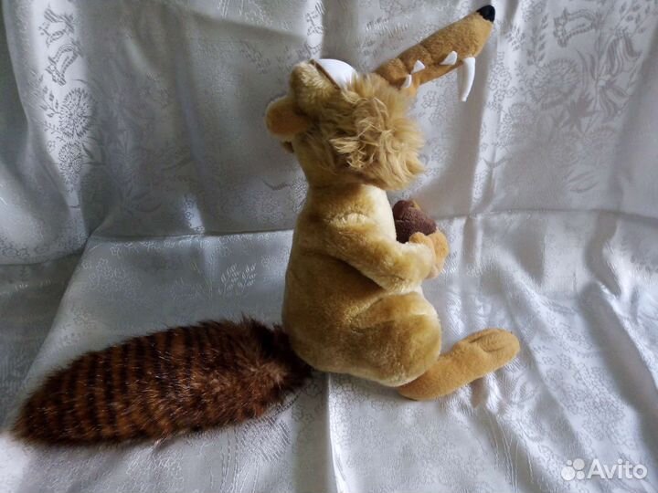 Музыкальная игрушка Белка из Ледникового периода