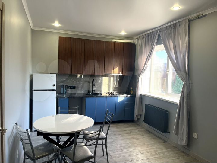 2-к. квартира, 70 м², 1/1 эт.