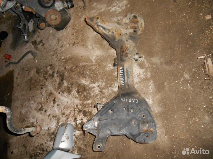 Балка моторная подрамник Mitsubishi Carisma
