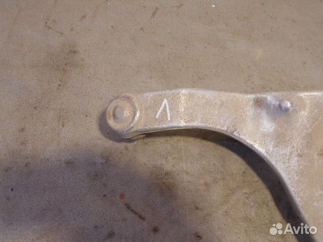 Рычаг задний левый верхний Nissan Skyline V35 (2001—2007) 42627