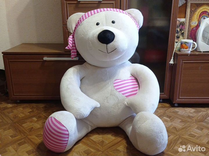 Большие плюшевые медведи