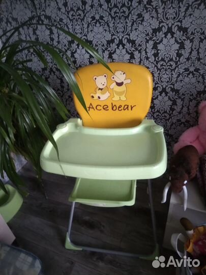 Продаётся детский столик для кормления