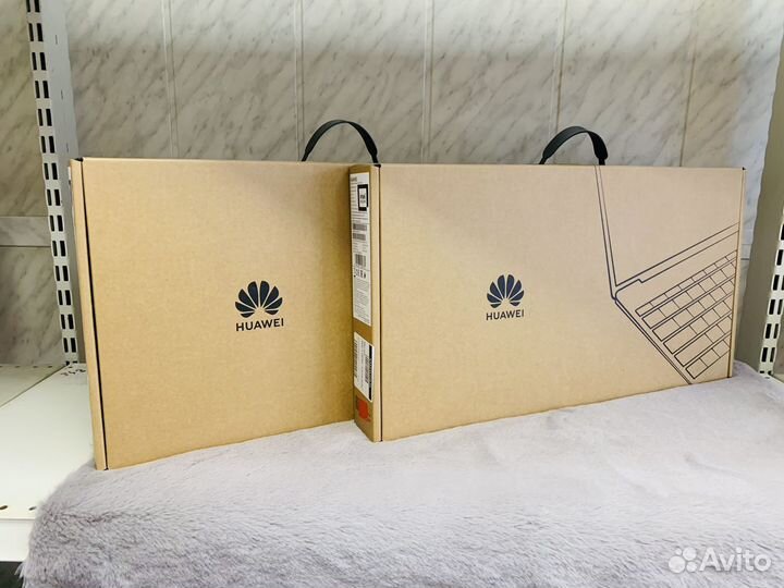 Huawei MateBook D15 / IPS / 15.6