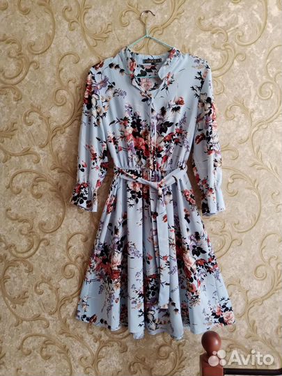 Нарядное платье 44 р