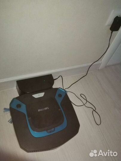 Робот пылесос philips