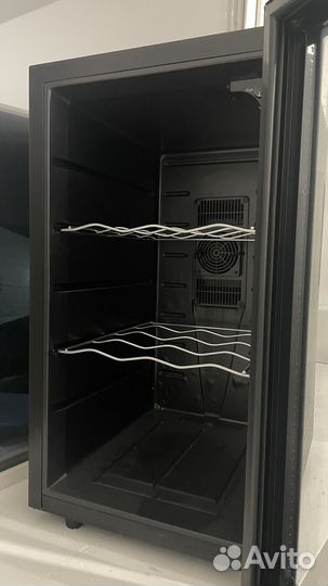 Винный холодильник шкаф