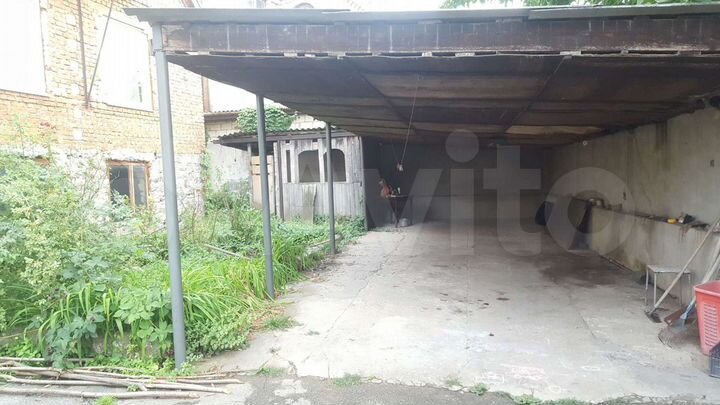 Дом 179 м² на участке 9,3 сот.