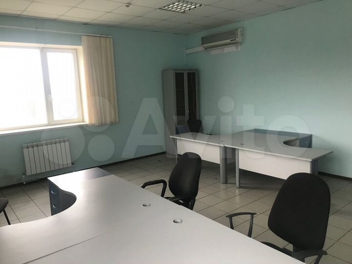 Офисное помещение с мебелью, 20 м²