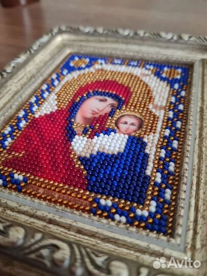 Богородица Казанская. Икона вышитая бисером