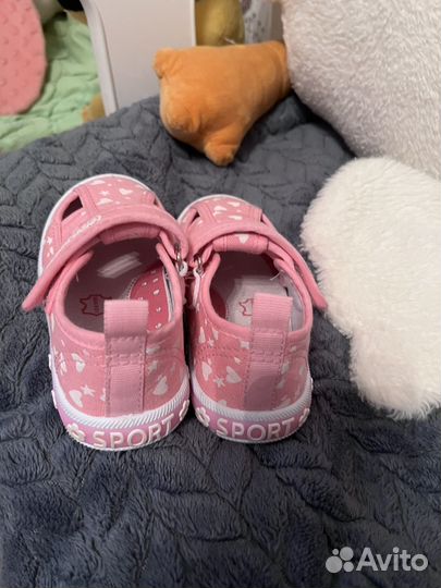 Сандалии для девочки