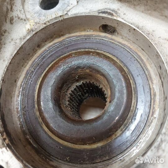 Кулак поворотный передний правый Chevrolet Cruze