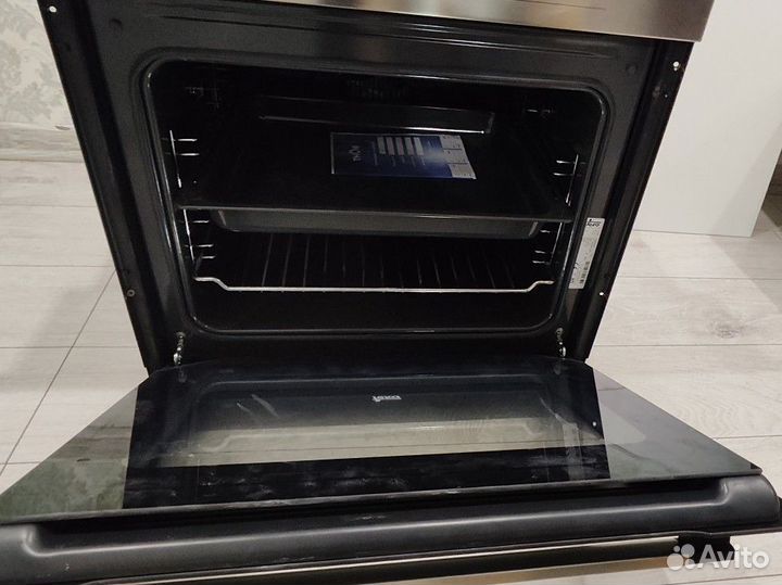 Духовой шкаф