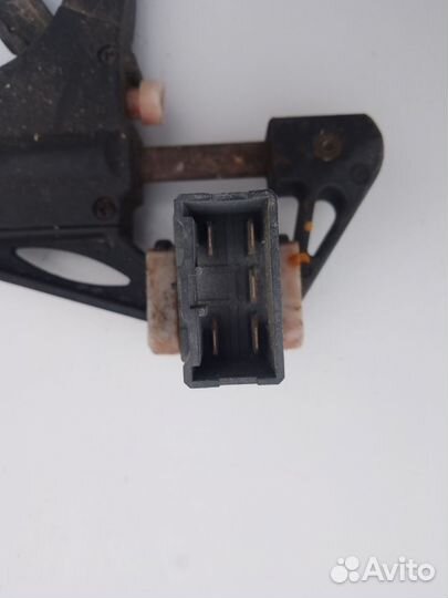 Кнопка обогрева стекла Honda Fit GD1 GD3