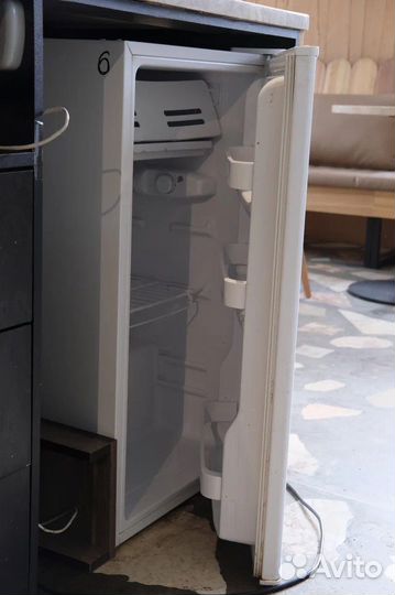 Холодильник dexp RF-sd090ma/W