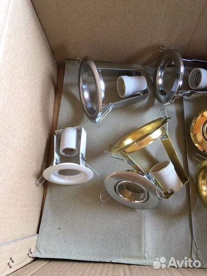 Светильник точечный