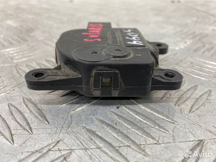 Б/У Сервопривод заслонки печки (моторчик