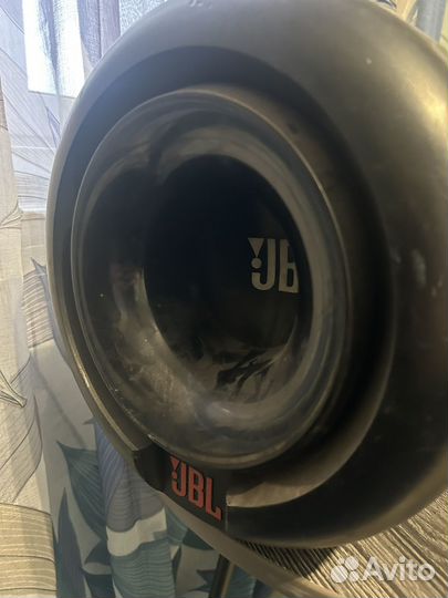 Сабфувер JBL