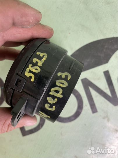 Дефлектор воздуховода toyota rav 4 xa20