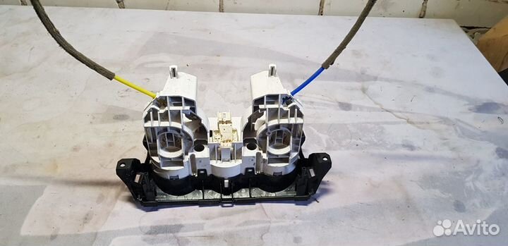 Mazda 3 BL Блок управления отопителем