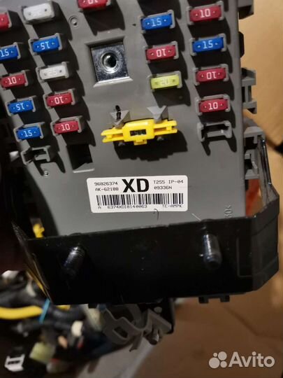 Блок предохранителей Chevrolet Aveo T250, T255