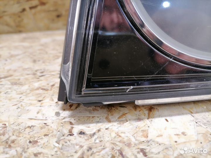 Фонарь правый Mazda CX-7 дефект