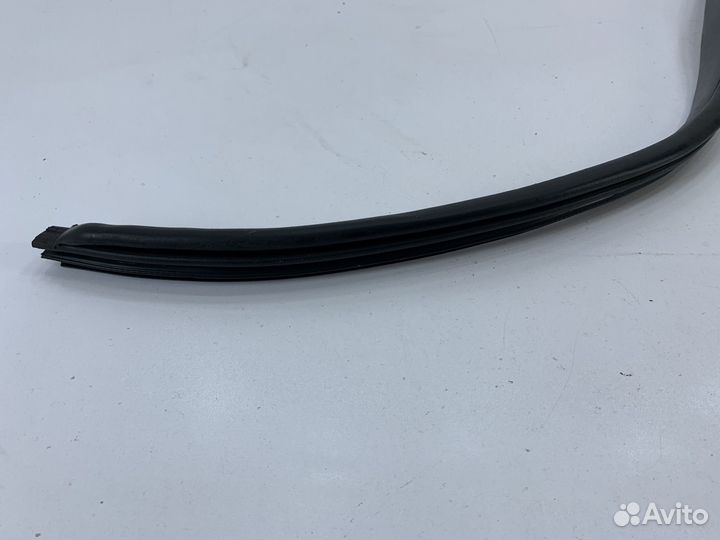 Santa Fe Classic Уплотнитель на кузов передний пра