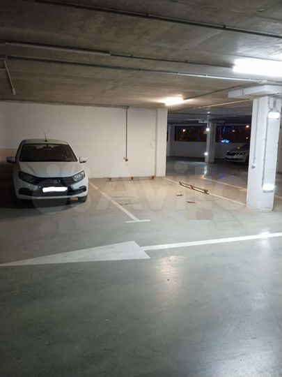 Машиноместо, 20 м²