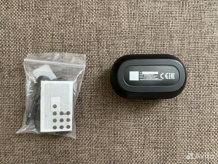 Беспроводные наушники Samsung Gear IconX