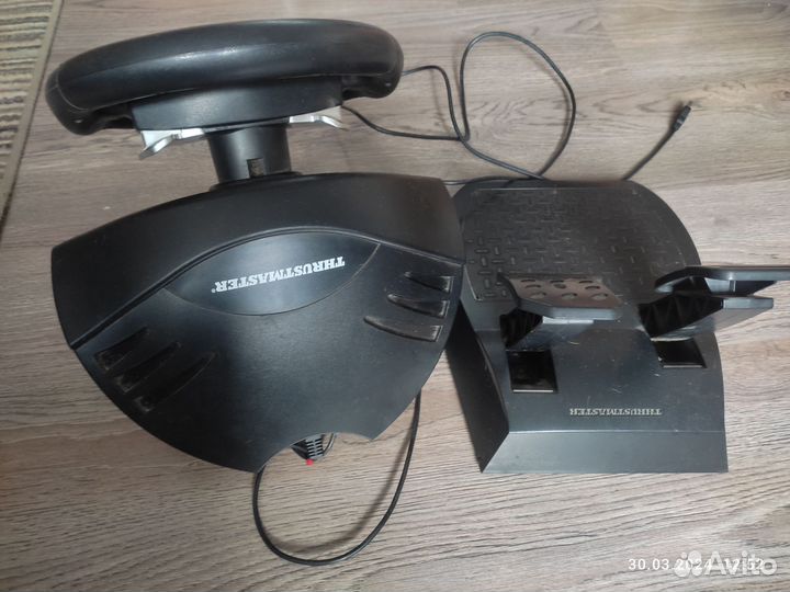 Игровой руль Thrustmaster Ferrari GT