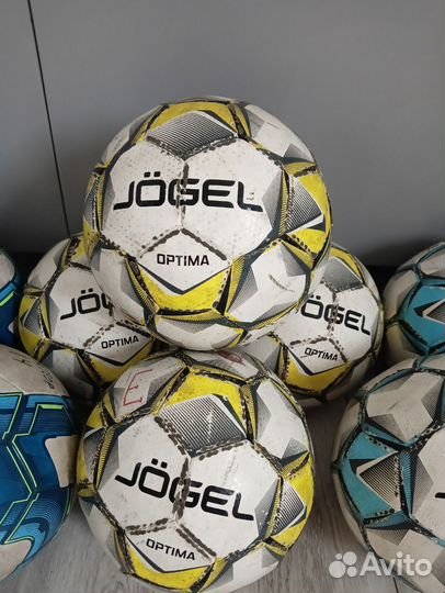 Футбольный мяч размер 4