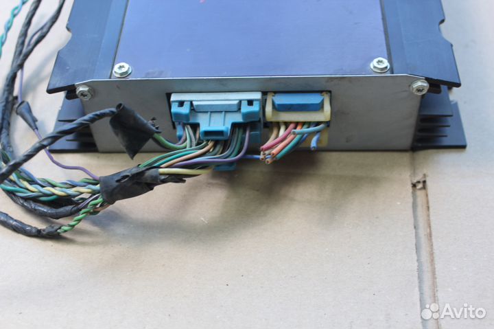 Усилитель Cadillac DeVille 09387426