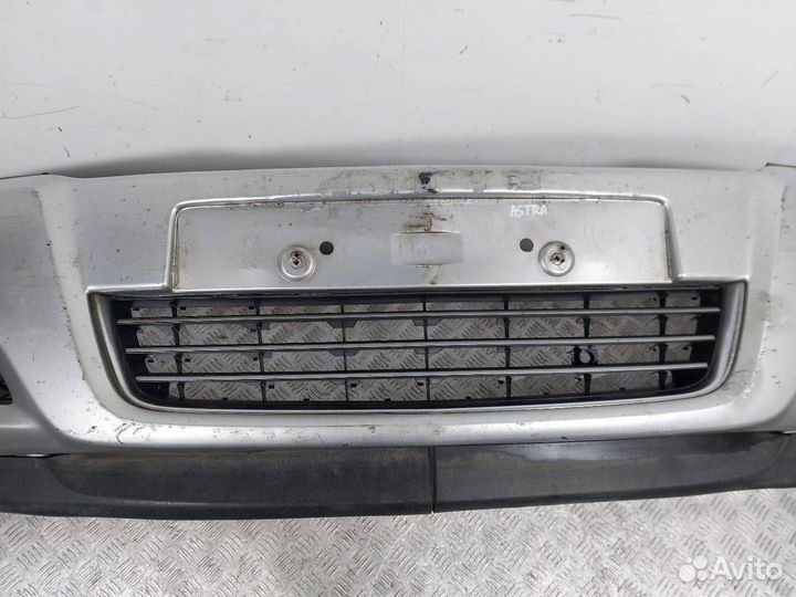 Бампер передний Opel Astra H/Astra Family H