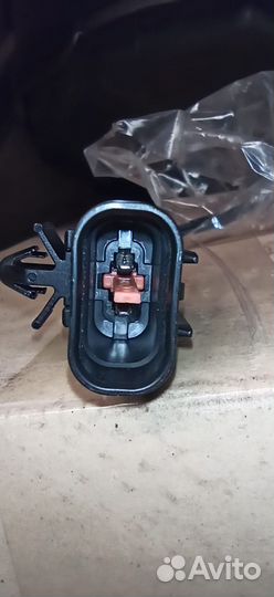 Датчик топливного фильтра Mitsubishi 1770A354