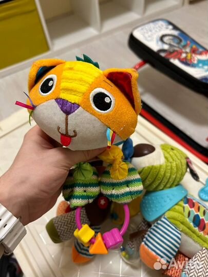 Развивающие игрушки для малышей, погремушки