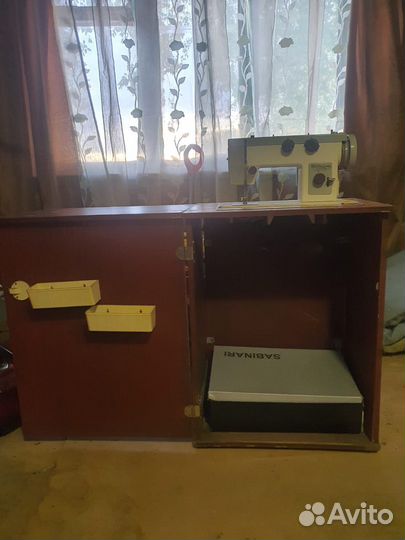 Швейная машина Чайка 143