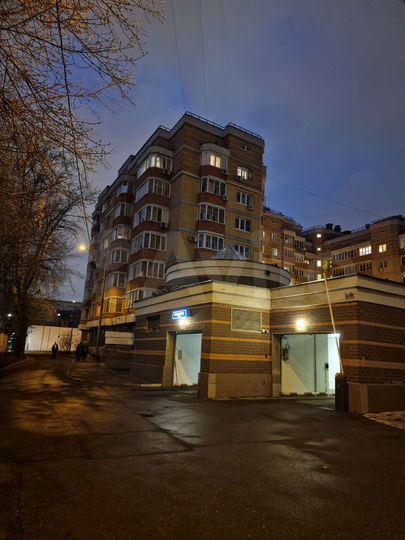 Машиноместо, 16 м²