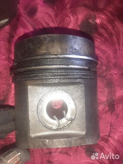 Поршень Mercedes атмосферный OM407 2000