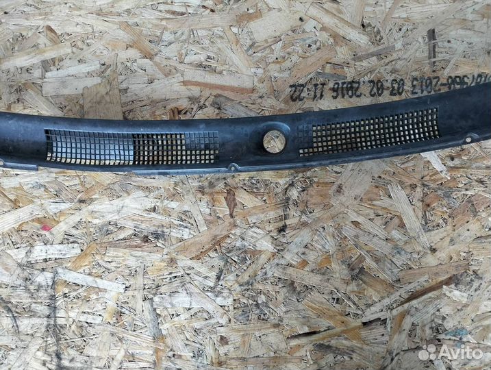 Жабо кладка Mitsubishi Lancer 7 1997 XR191511