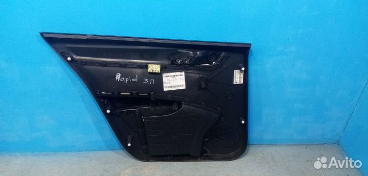 Обшивка двери задней правой Skoda Rapid