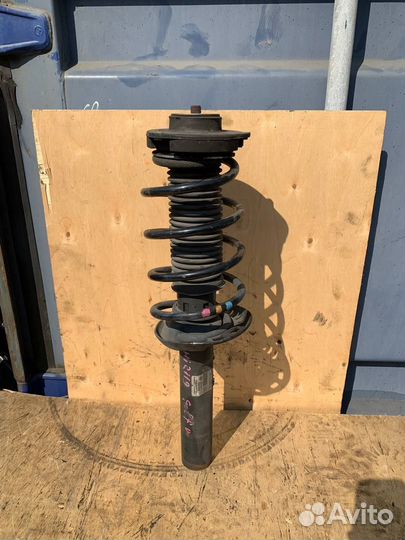 Стойка передняя левая Volkswagen Golf 6 Skoda