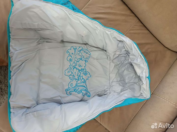 Куртка демисезонная для девочки 134-140